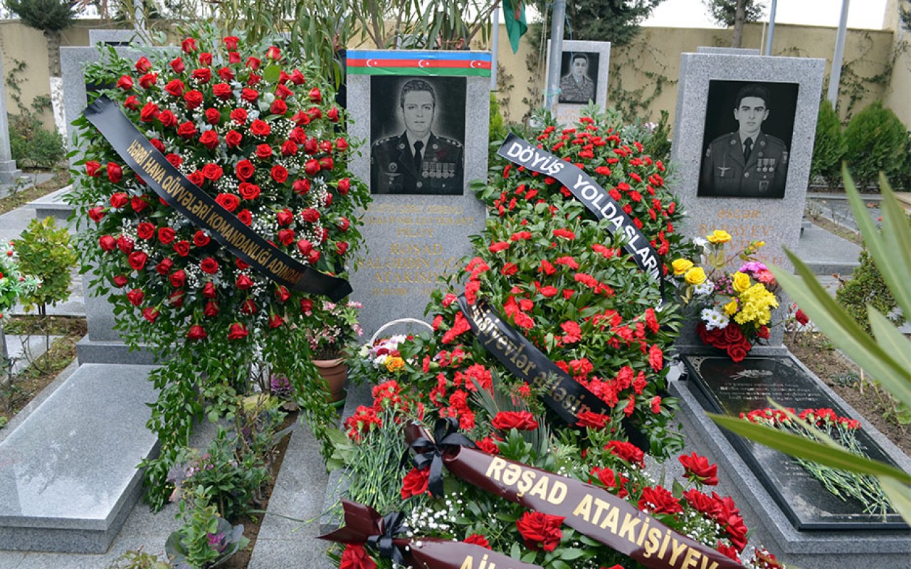 Şəhid pilot Rəşad Atakişiyevin xatirəsi yad edilib - FOTOLAR