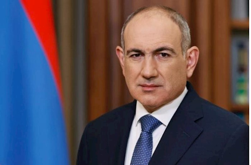 Paşinyan üç baş nazirdən bahalı hədiyyələr ALIB