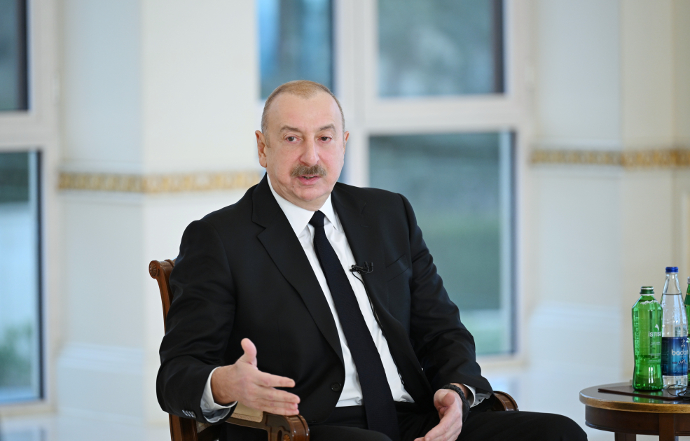 Fransanın ədəb kriteriyalarına sığmayan davranışları Aİ-yə olan etimadı sarsıdıb