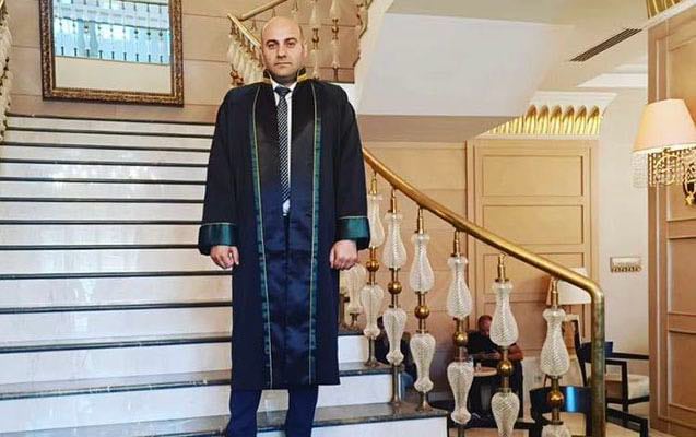 Vəkil məhkəmə zalında həbs edildi