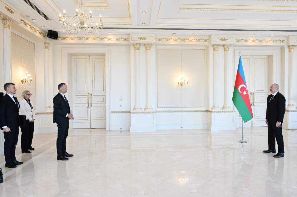 Prezident yeni səfirlərin etimadnamələrini qəbul etdi - FOTOLAR