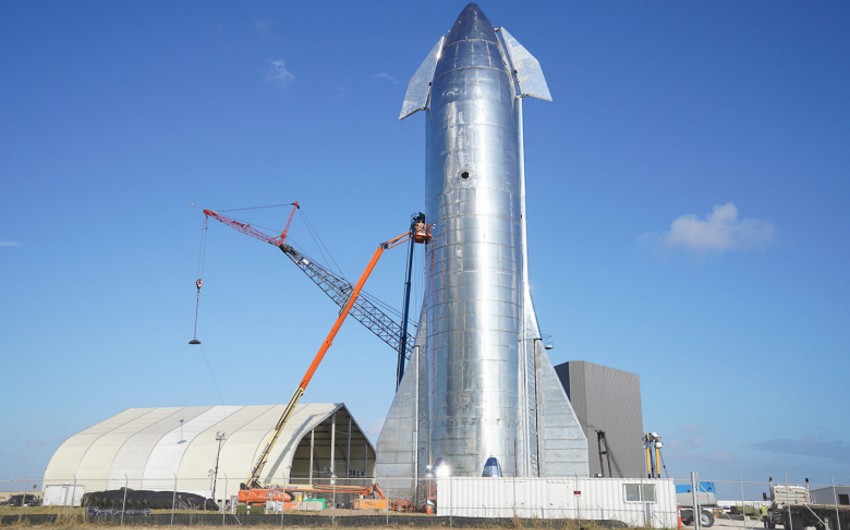 “SpaceX” daşıyıcı raketin sınaq buraxılışını təxirə saldı