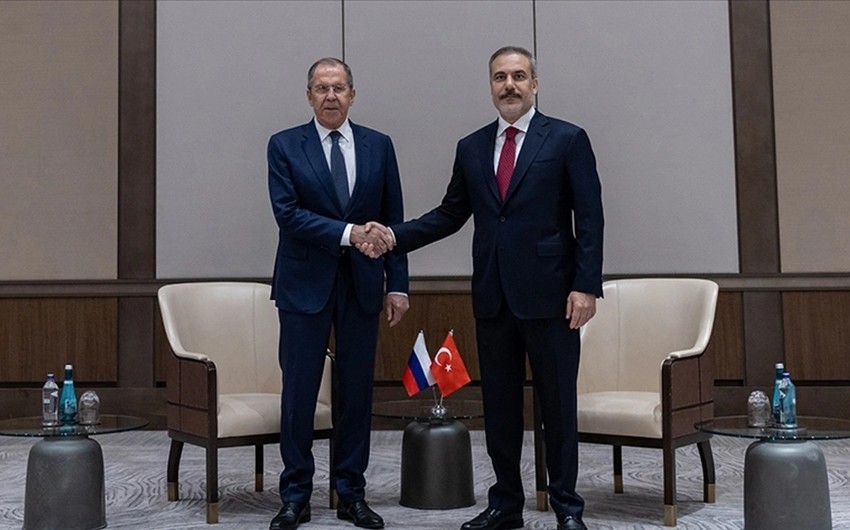 Fidan Lavrovla Suriyanı MÜZAKİRƏ ETDİ