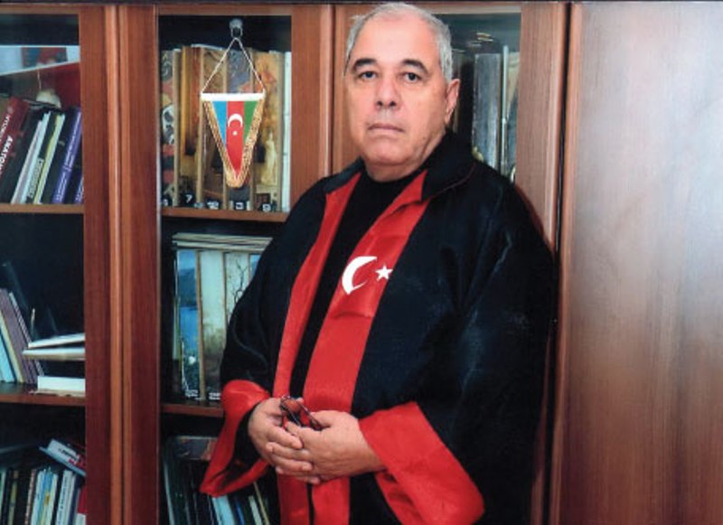 Əsilzadə professor