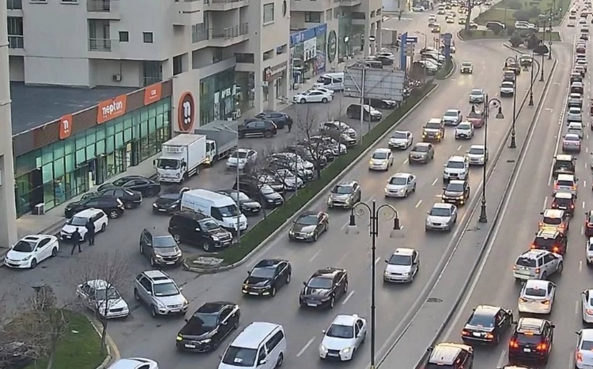 Bakı həmişəki kimi...