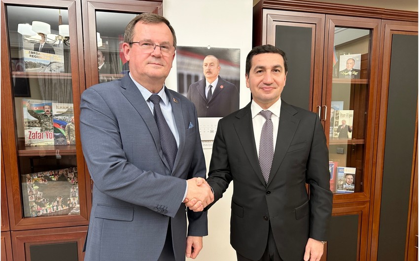 Belarus səfiri Hikmət Hacıyevlə görüşdü