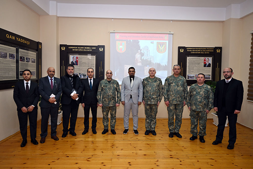 Səudiyyə ilə Azərbaycan arasında hərbi təhsil əməkdaşlığı müzakirə olundu