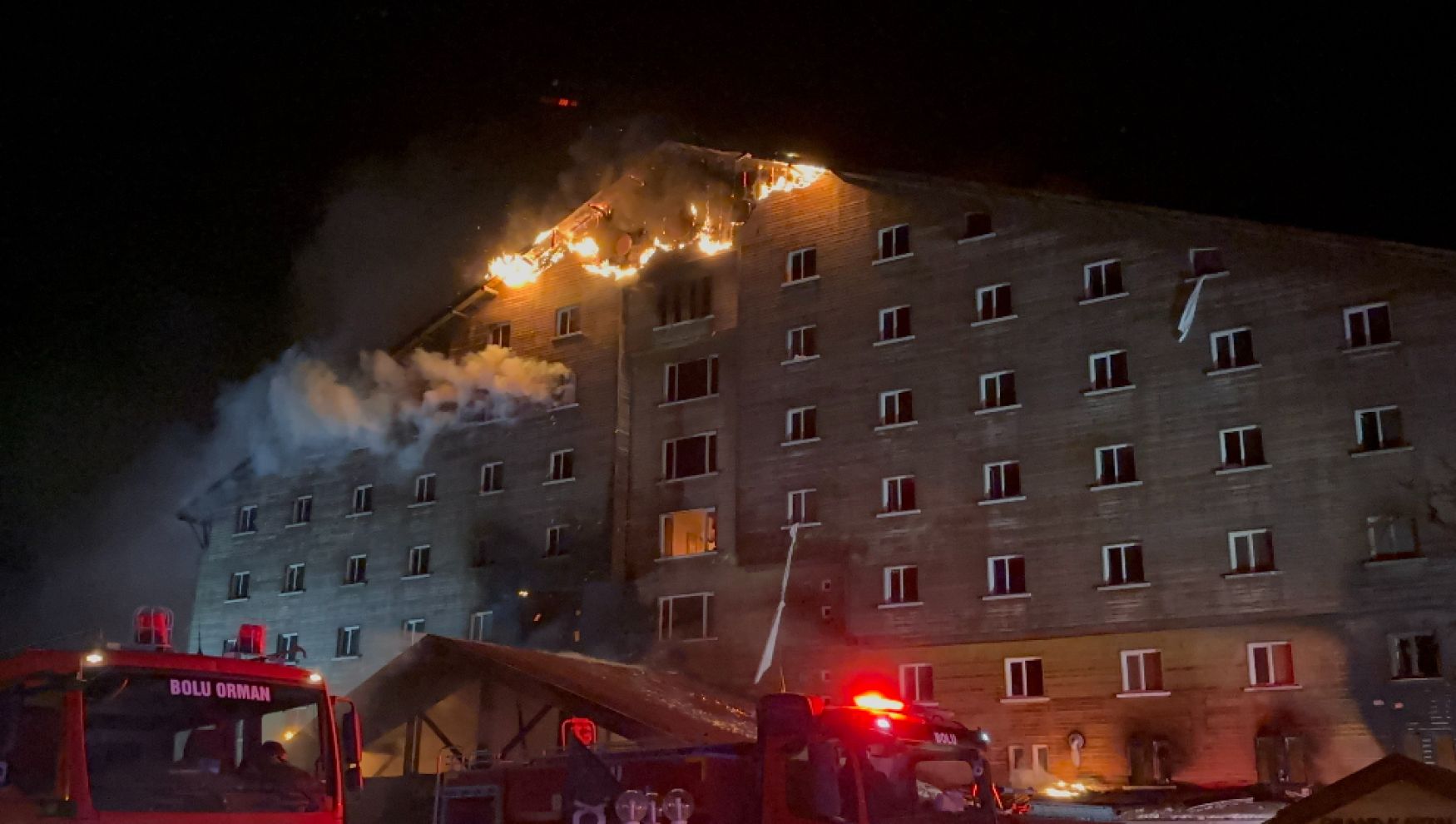Türkiyədəki otel yanğınına görə 28 nəfər saxlanılıb