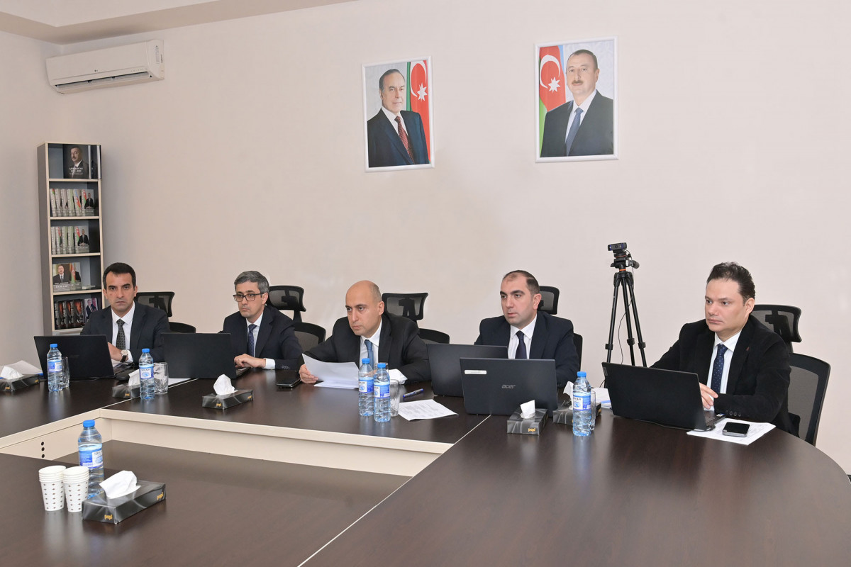 Nazir Zərdabda narazı vətəndaşları qəbul edib
