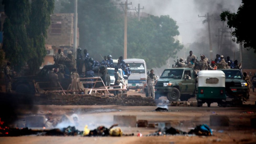 Sudan bazarına hücum - 61 ölü