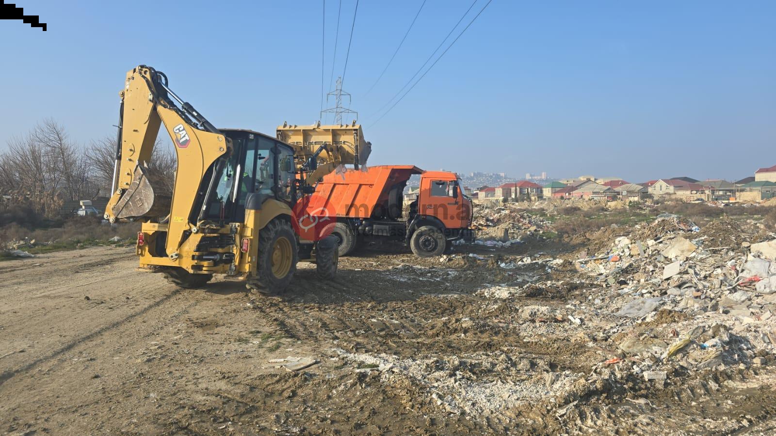 Bir şəklin tarixçəsi: Təbrizə səfər etmiş ilk Azərbaycan Prezidenti - FOTO