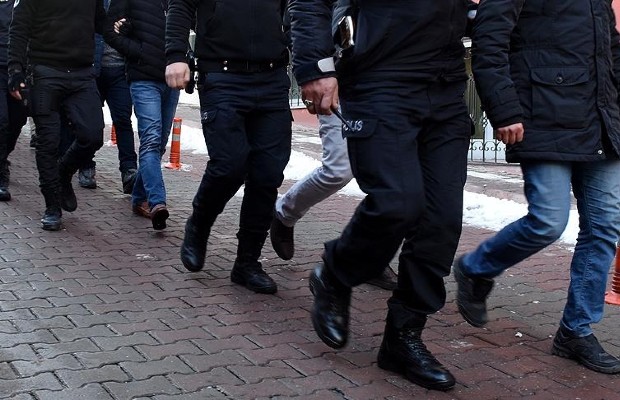 Axtarışda olan 74 nəfər saxlanıldı