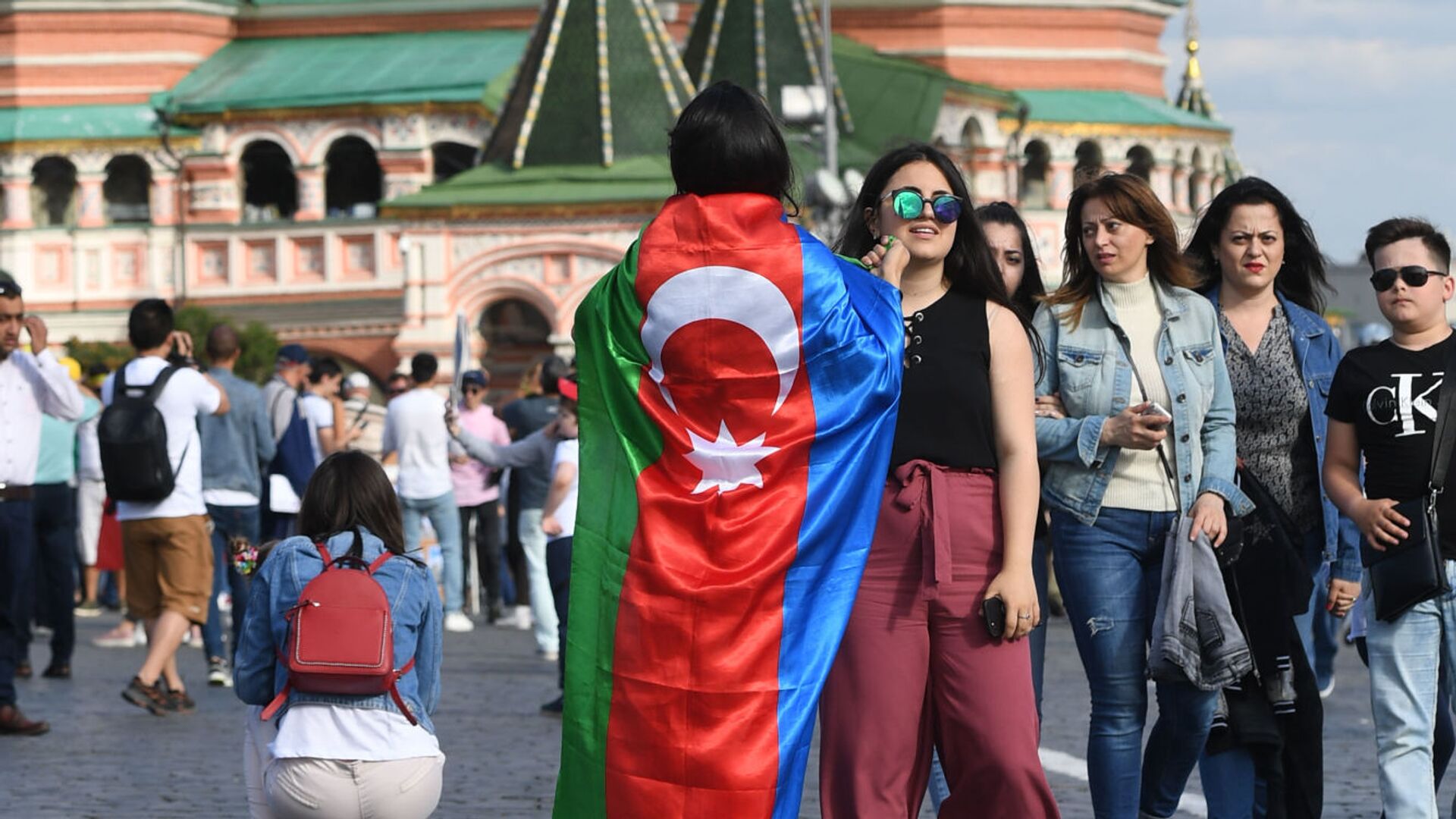 Rusiyadakı azərbaycanlıların nəzərinə: deportasiya oluna bilərsiniz!
