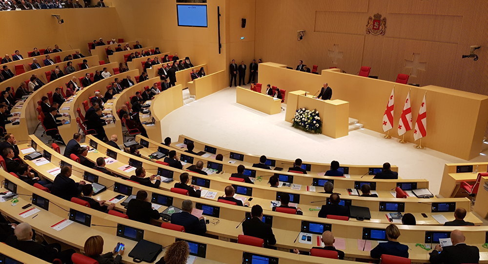 Gürcüstanda 49 deputatın mandatına xitam veriləcək