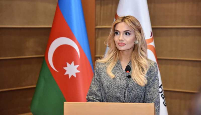 İşdən çıxan mətbuat katibi əvvəlki vəzifəyə qayıtdı