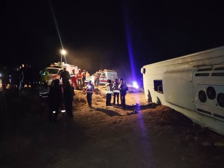 İranda qızları daşıyan avtobus aşdı: 6 ölü, 35 yaralı