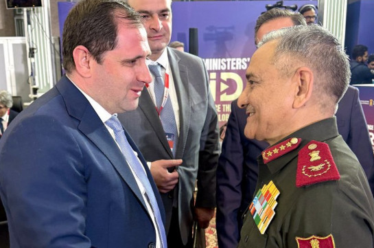 Papikyan Hindistanın Baş Qərargah rəisi görüşdü