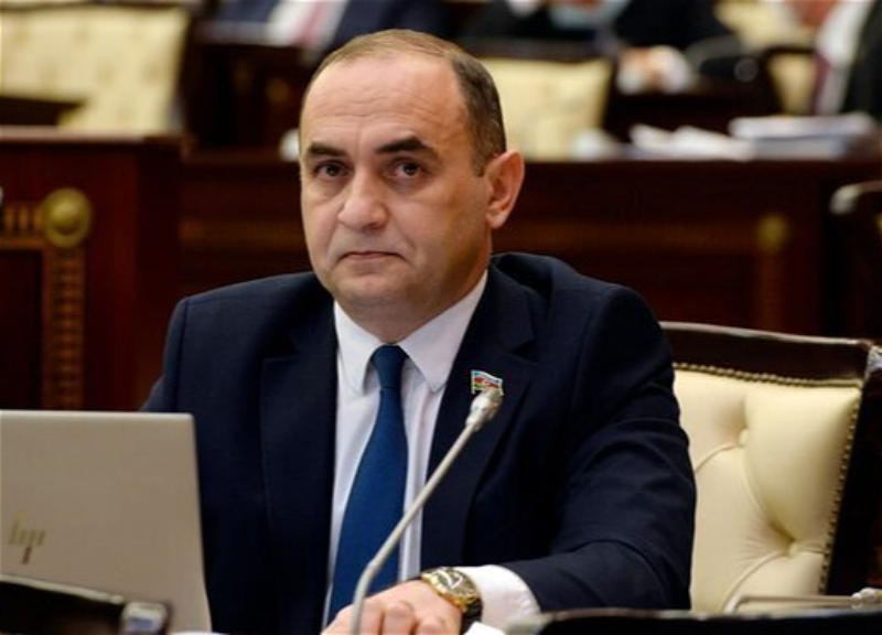 "Birdən-birə bütün müəllimlərin maaşını qaldırmaq olmaz" - Ceyhun Məmmədov