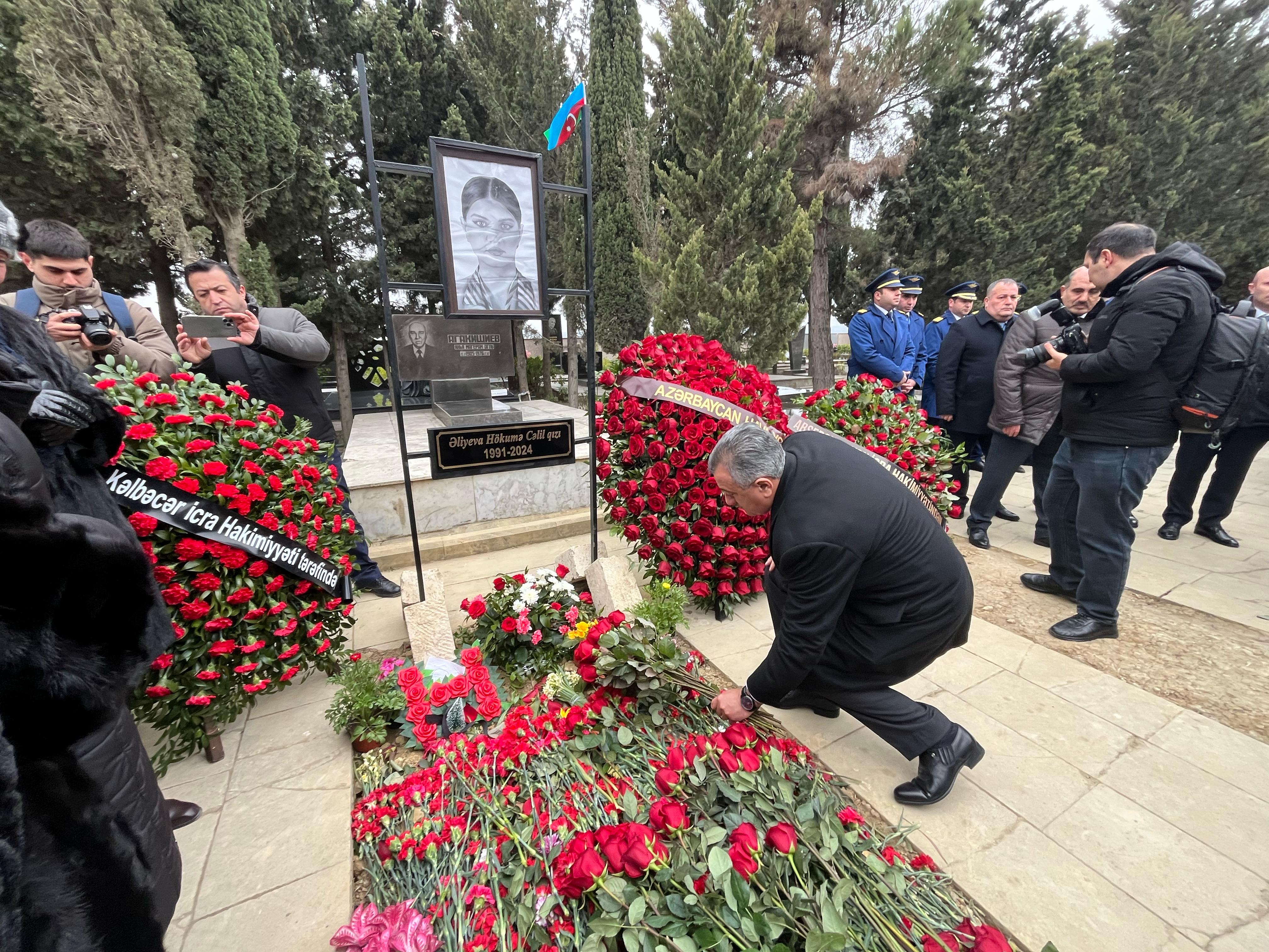 Abşeronda şəhidlər yad edilib, ailə üzvləri ziyarət olunub - FOTO