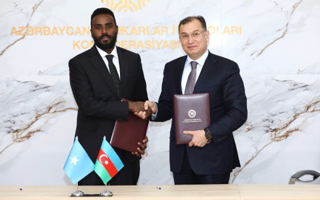 Azərbaycanla Somali həmkarlar ittifaqları arasında memorandum imzalandı