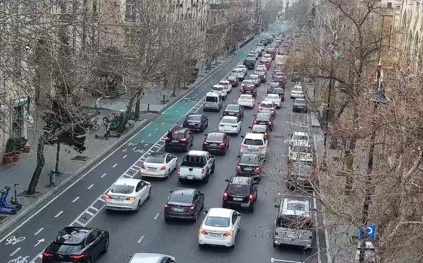 Tıxac olan yolların sayı artıb - SİYAHI