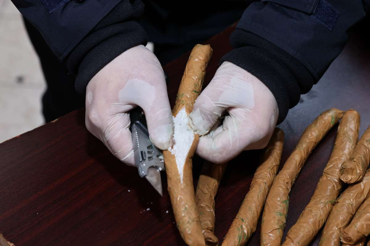 İrandan Azərbaycana narkotik gətirən əcnəbilər həbs edildi