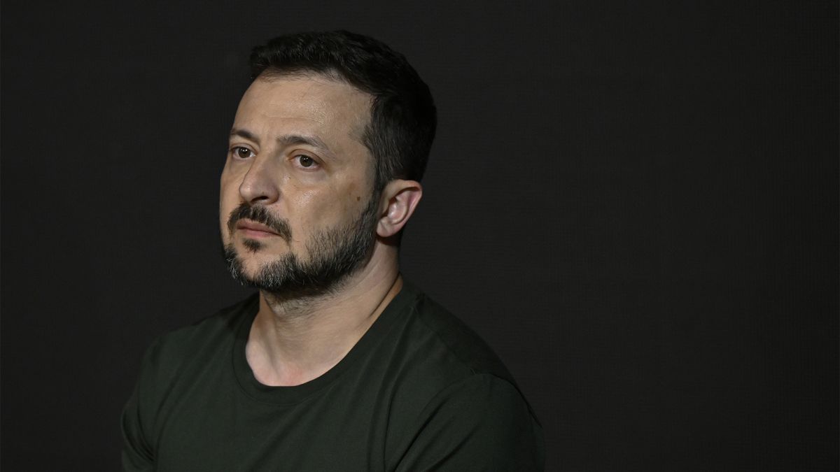 Zelenski müharibədən danışdı: "ümid edirik ki..."