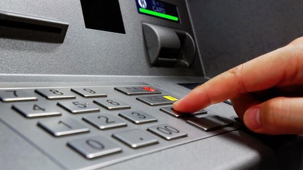 Regionlarda bankomat çatışmazlığı - Mərkəzi Bankdan REAKSİYA