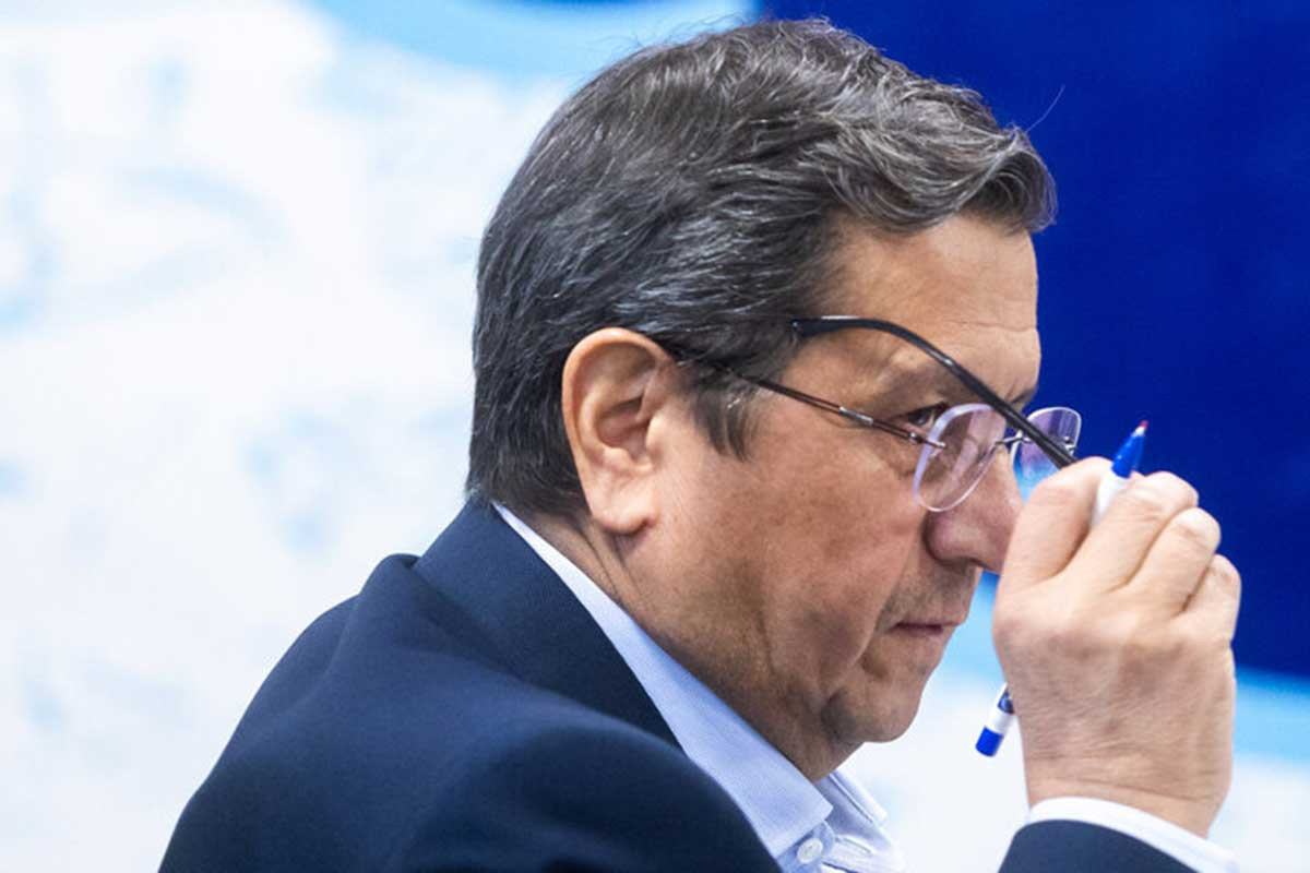 İranın iqtisadiyyat naziri vəzifəsindən UZAQLAŞDIRILDI