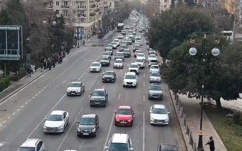 Hazırda tıxac olan yolların SİYAHISI