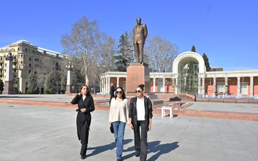 Mehriban Əliyeva və qızları GƏNCƏDƏ - FOTO