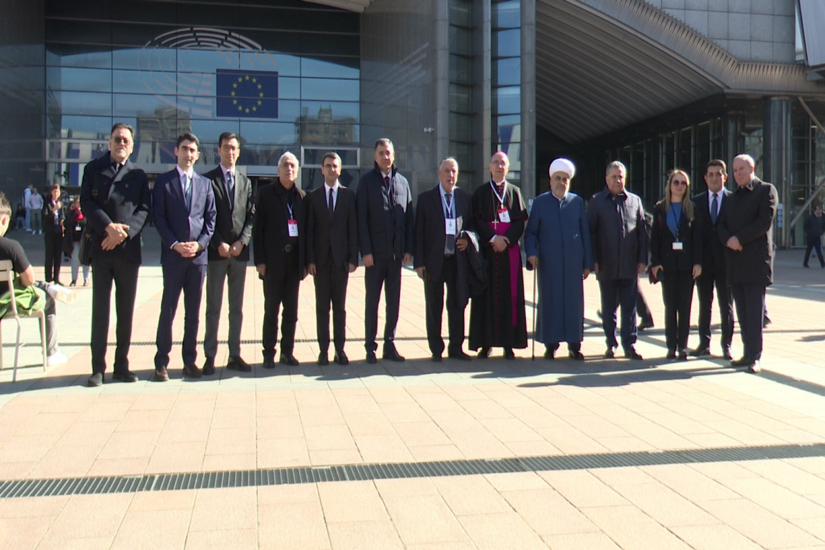 Ölkəmizin Qərbin yürütdüyü ikili standartlardan əziyyət çəkməsindən danışdıq...