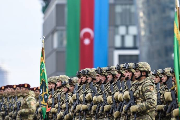 Cərimələrin 50 faizi hərbçilərin maaşlarına əlavə ediləcək