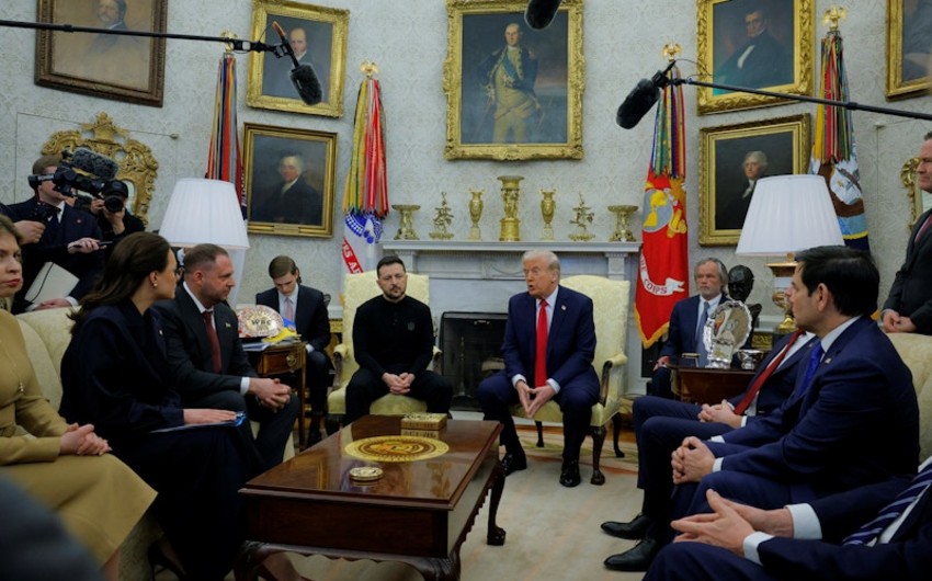 Zelenski Trampdan üzr istəyib