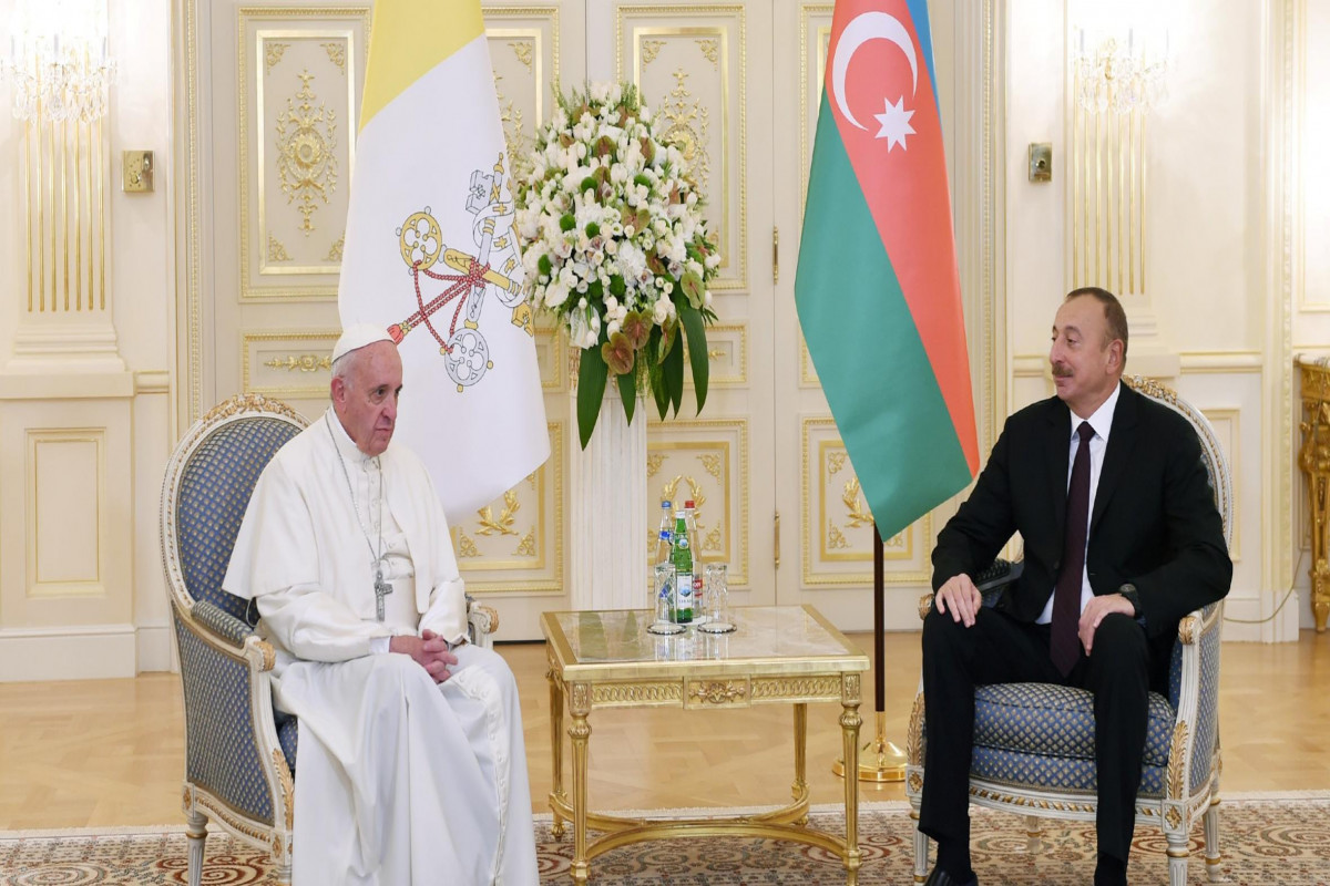 İlham Əliyev Roma Papasına məktub göndərdi