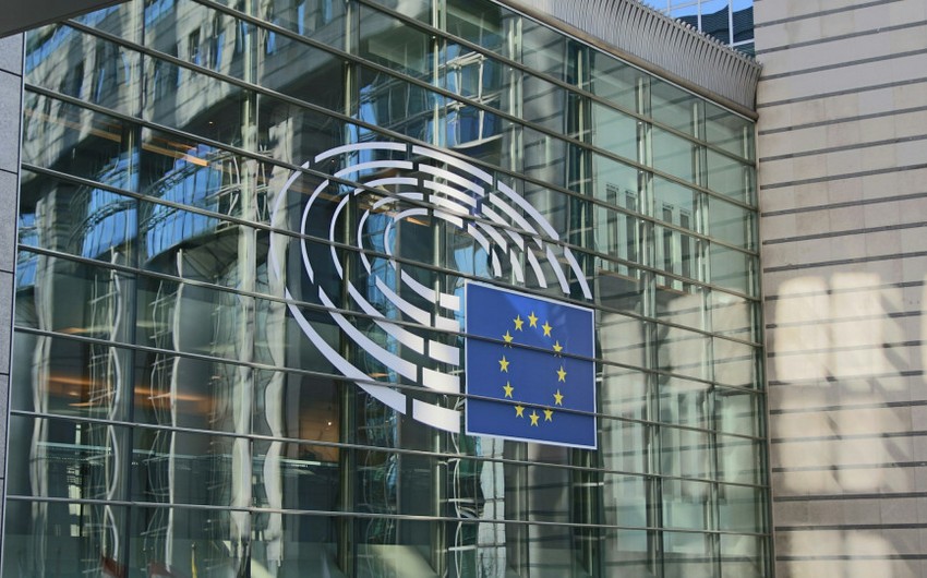 Çinin texnologiya nəhəngi avropalı deputatlara rüşvət veribmiş