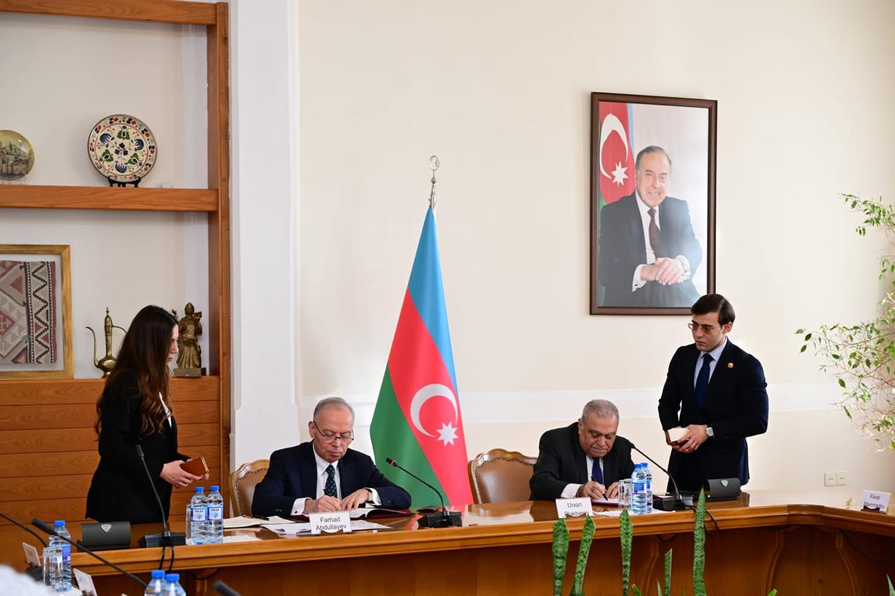 Konstitusiya Məhkəməsi ilə akademiya arasında memorandum