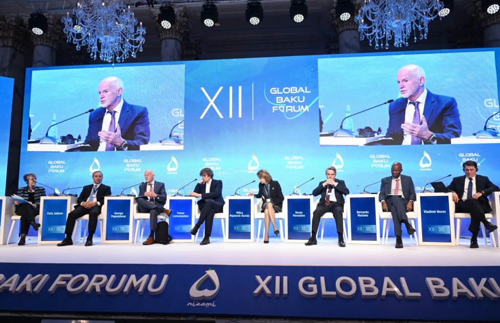 Bakı Forumunun üçüncü günü başladı