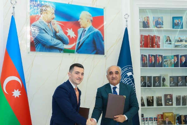 UNEC ilə Bakı Fond Birjası arasında memorandum imzalanıb - FOTOLAR