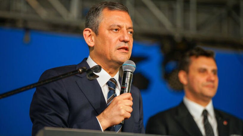 CHP qurultaya gedir 