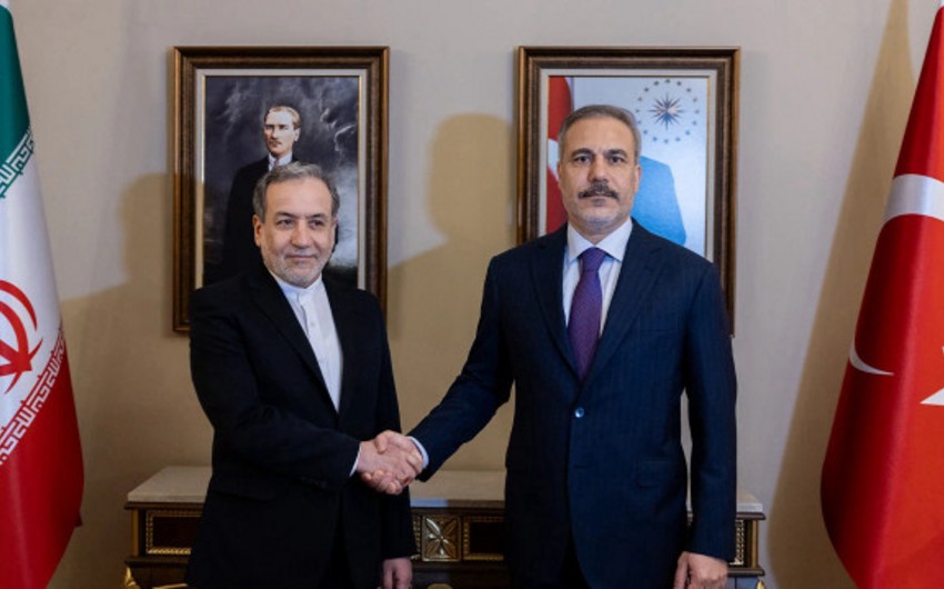 Fidan iranlı həmkarı ilə danışıqlar apardı