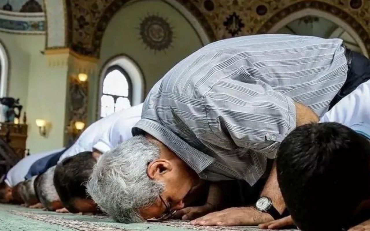 Bakıda bayram namazı qılındı