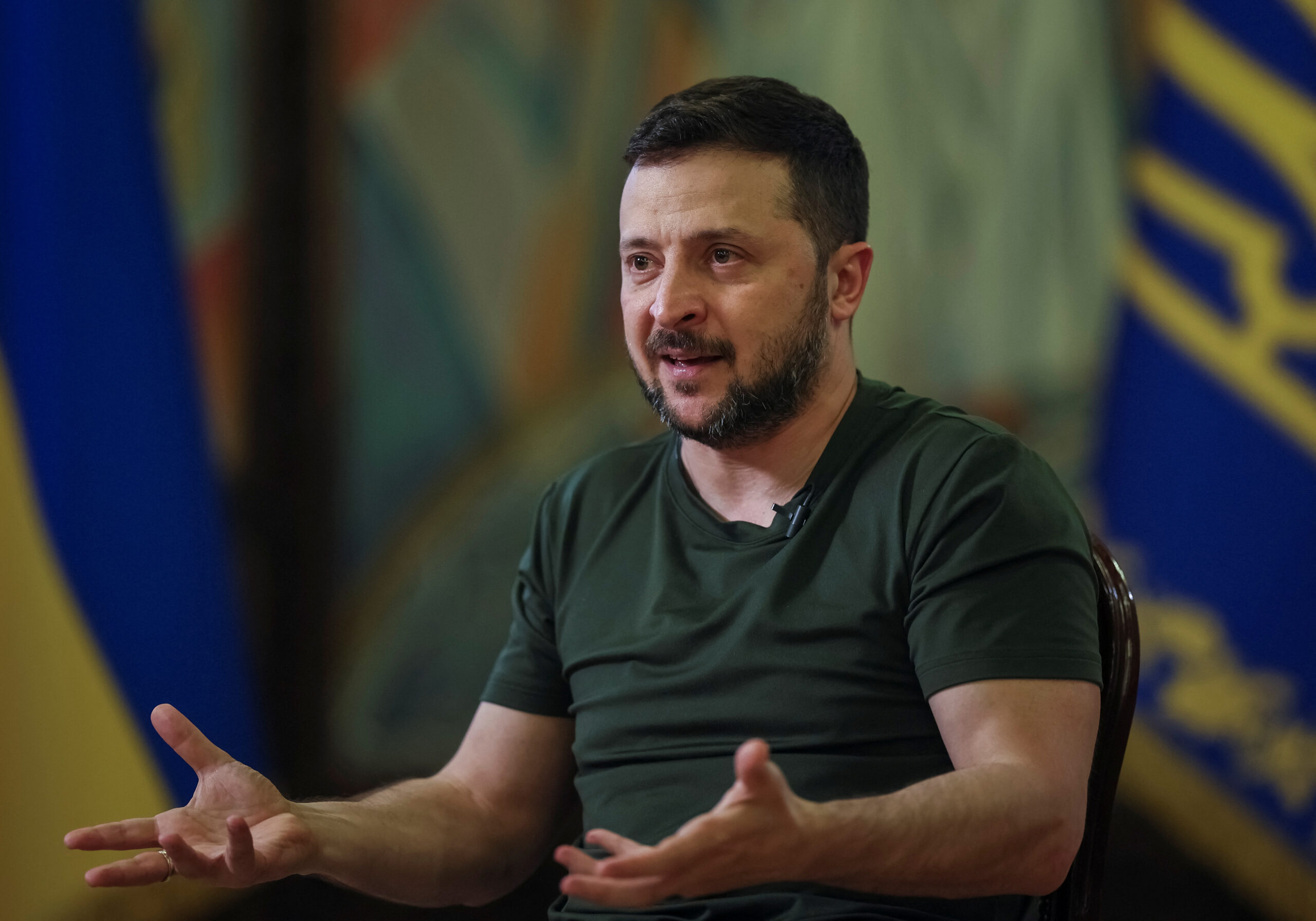 Zelenski ötən il nə qədər qazanıb?