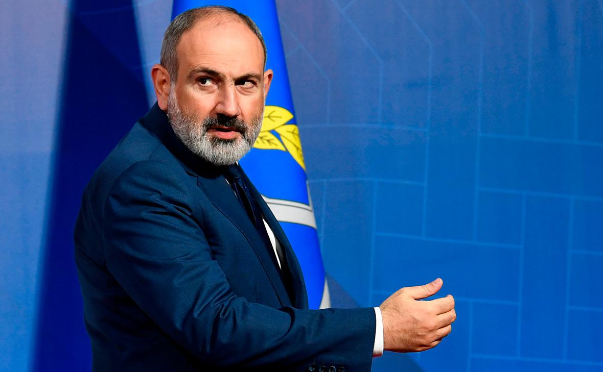 Paşinyan Gümrüyə nəzarəti İTİRİR