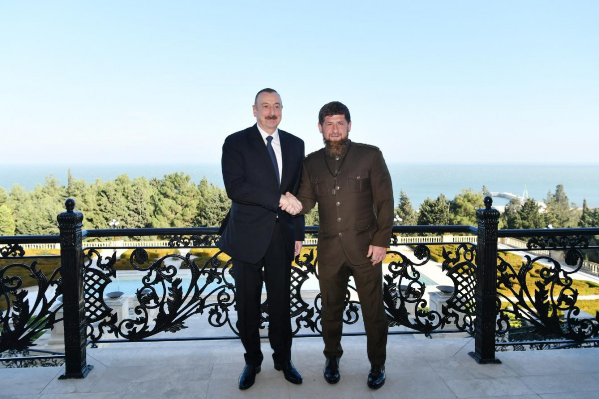 Kadırov İlham Əliyevi təbrik etdi