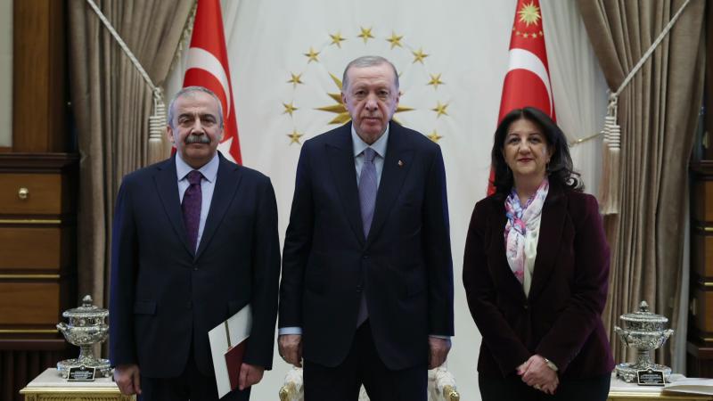 Ərdoğan DEM Partiyasının deputatlarını qəbul etdi