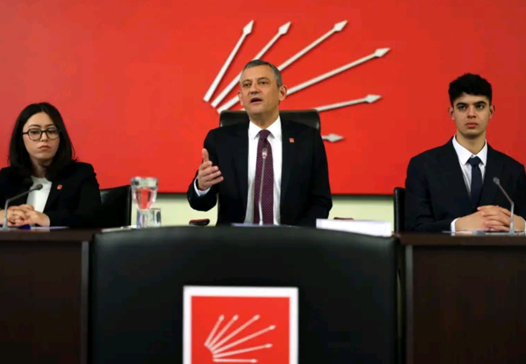 CHP-nin yeni rəhbərliyi: iki yeni üzv, bir tələbə - SİYAHI