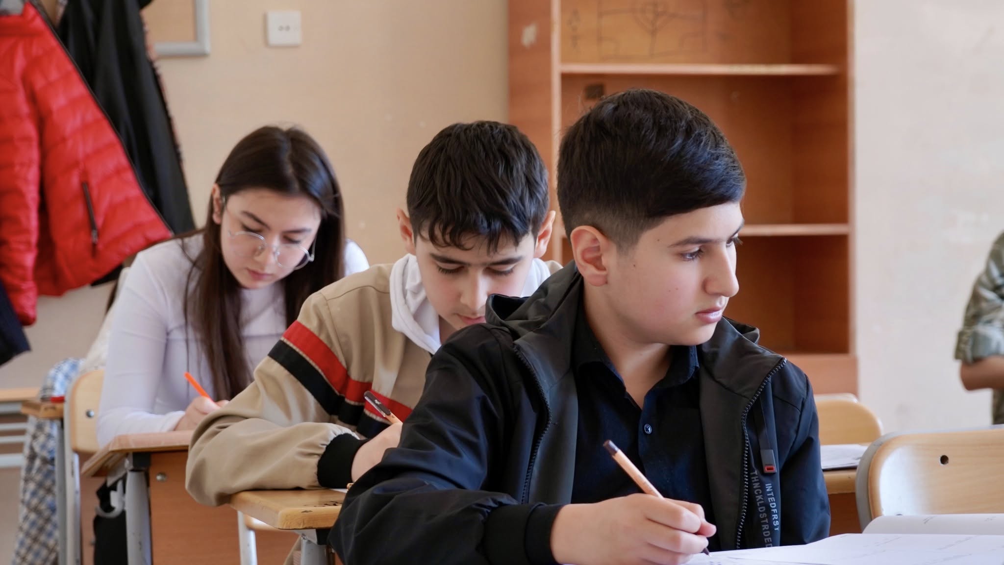 13 aprel tarixli buraxılış imtahanlarının düzgün cavabları açıqlandı