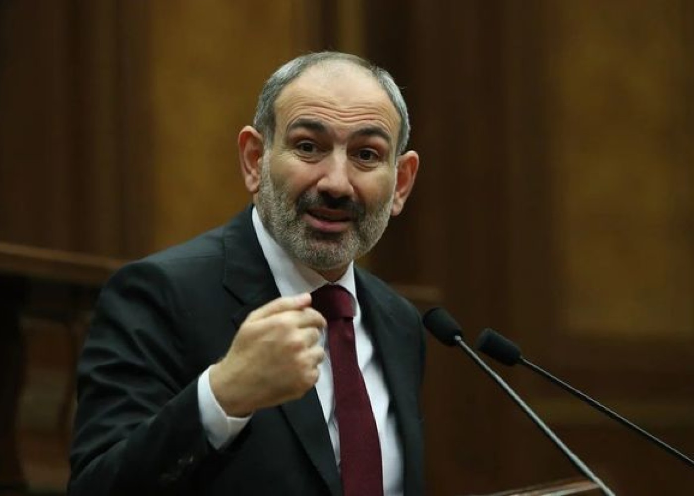 Paşinyanın çıxışına etiraz - Deputatlar zalı tərk etdilər