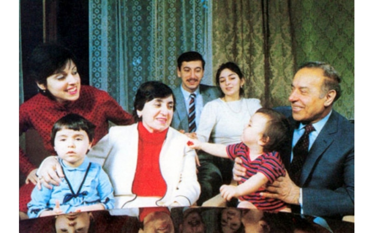 Leyla Əliyeva Zərifə Əliyeva ilə bağlı paylaşım etdi